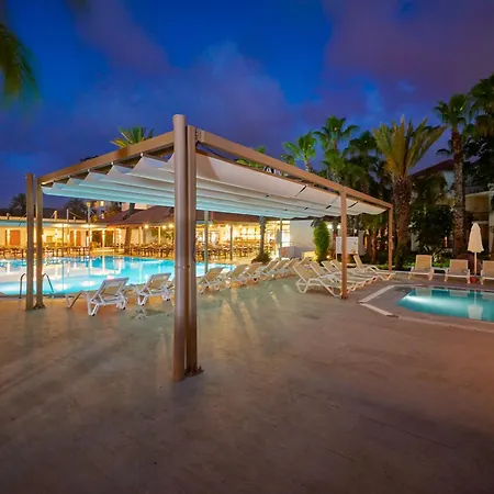 Resort Fun Sun Smart Akman 4*